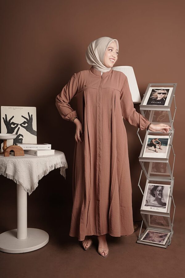 Gamis Muslimah Crinkle Aira - Gambar 2