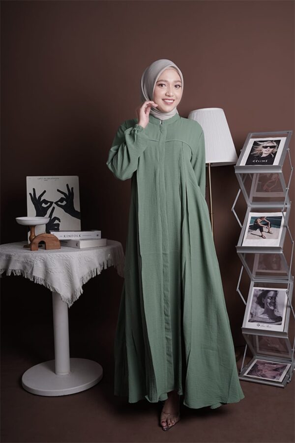 Gamis Muslimah Crinkle Aira - Gambar 9